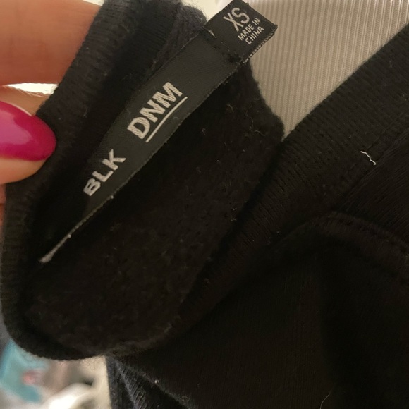 BLK DNM top with fringe at back - Picture 6 of 6